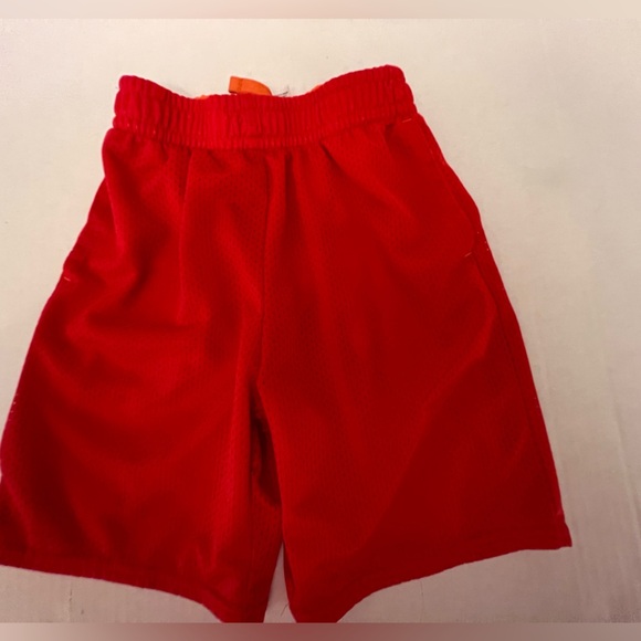 ATHLETIC MESH BOYS SHORTS  SIZE M (8) - Picture 5 of 7